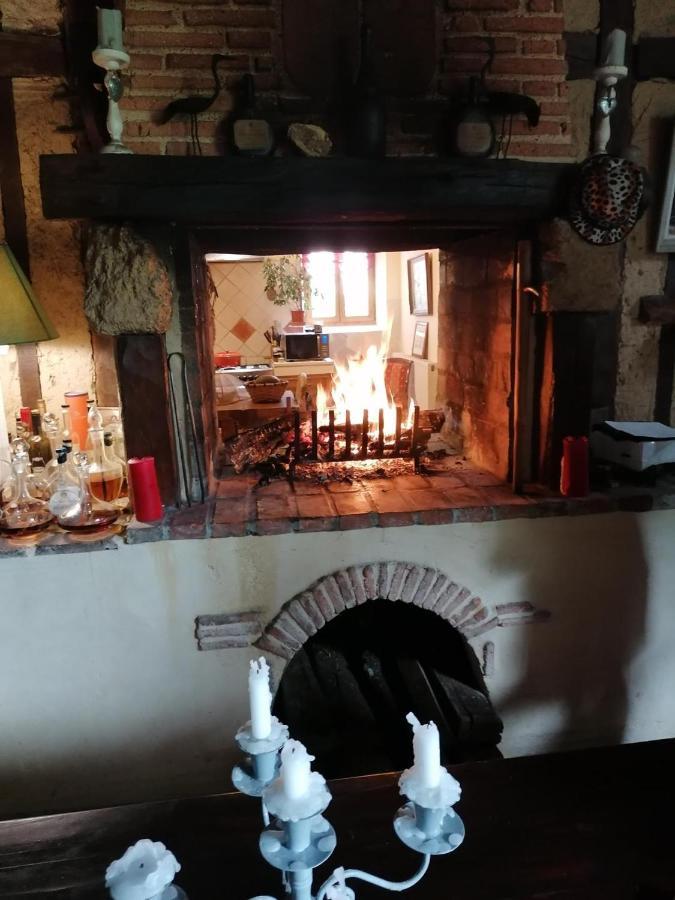 Maison D'Hotes Le Chai D'Armagnac Monguilhem Buitenkant foto
