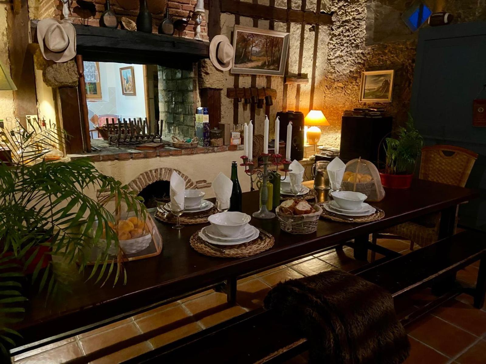 Maison D'Hotes Le Chai D'Armagnac Monguilhem Buitenkant foto
