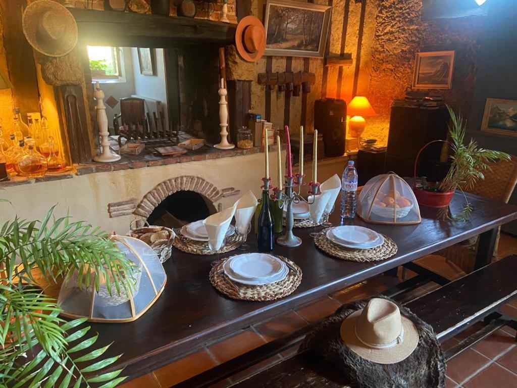 Maison D'Hotes Le Chai D'Armagnac Monguilhem Buitenkant foto