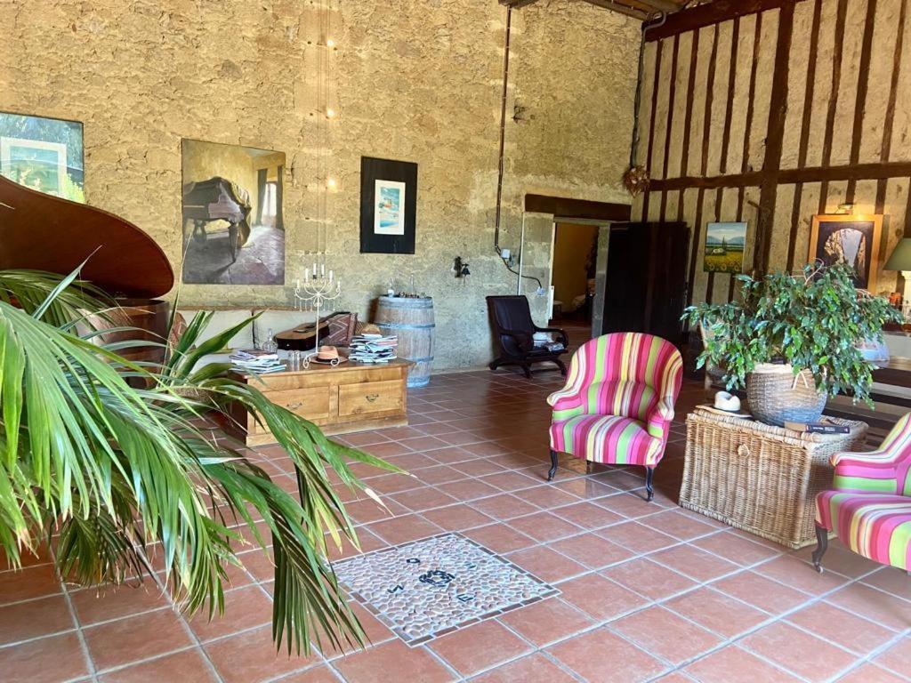Maison D'Hotes Le Chai D'Armagnac Monguilhem Buitenkant foto