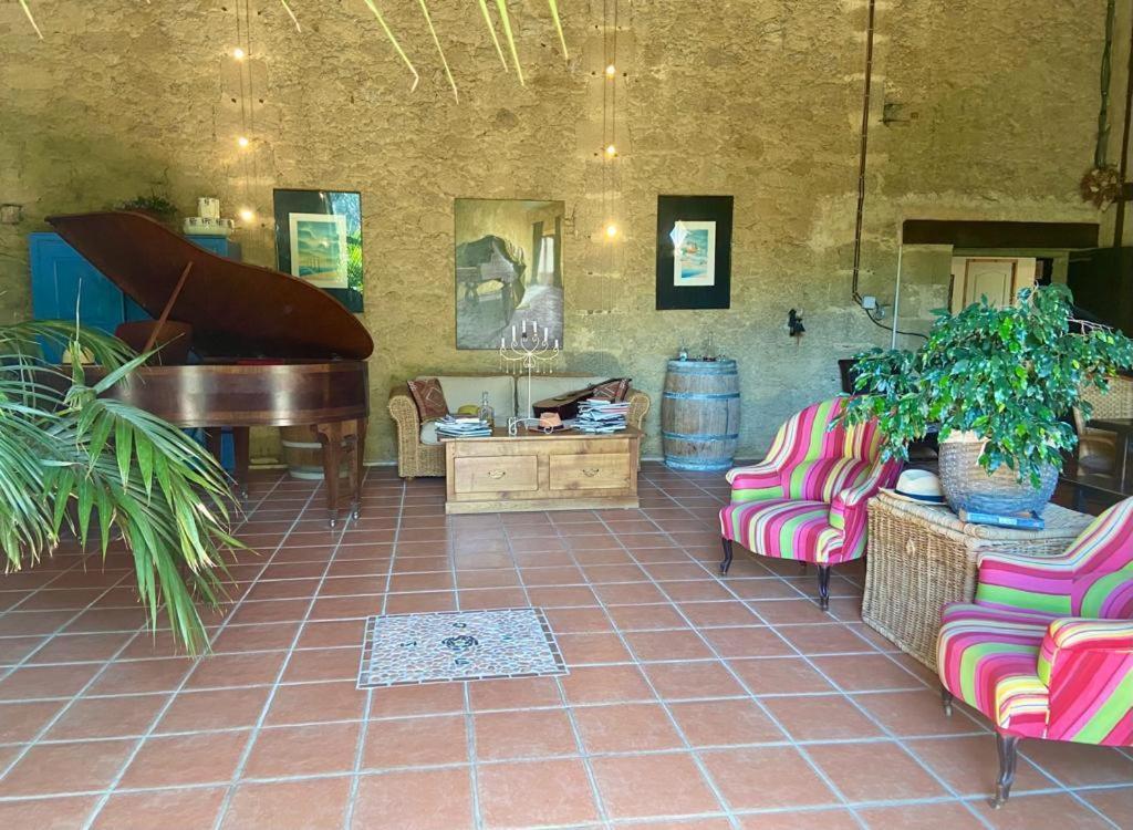 Maison D'Hotes Le Chai D'Armagnac Monguilhem Buitenkant foto